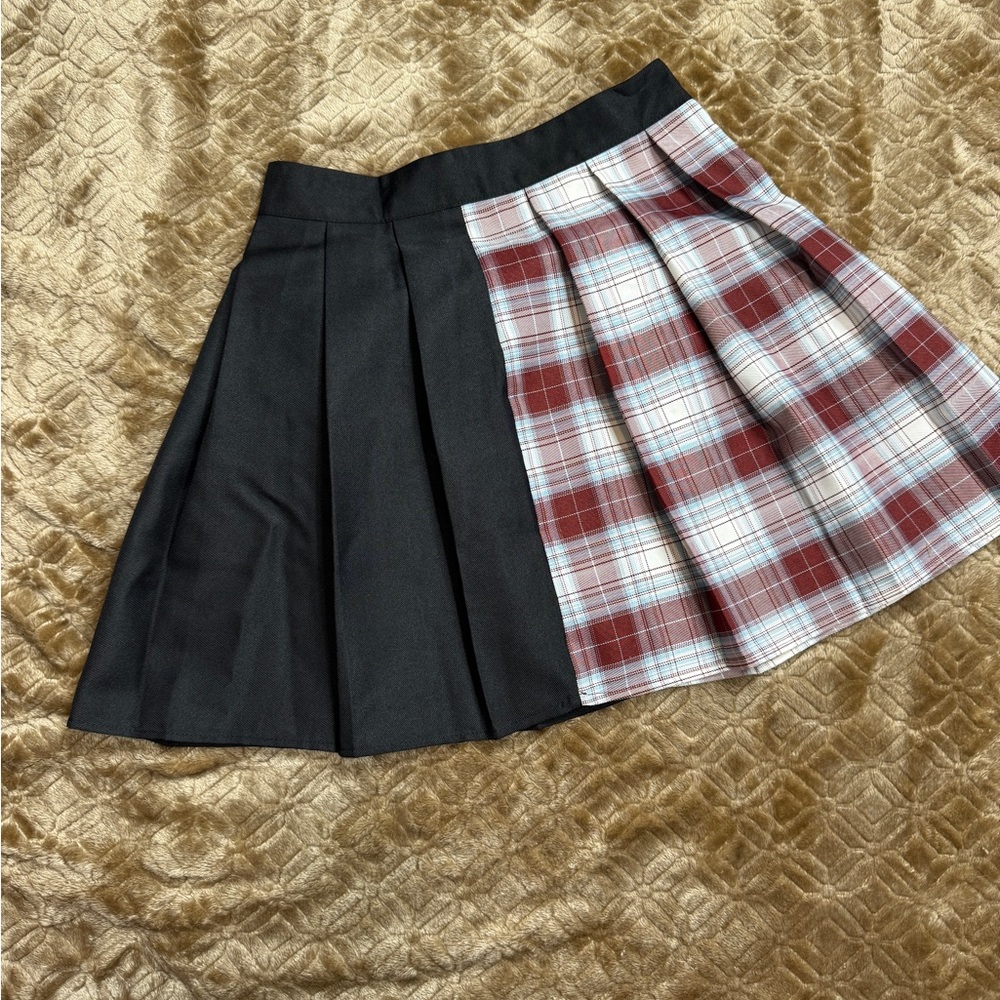 SHEIN Black and Plaid Mini Skirt